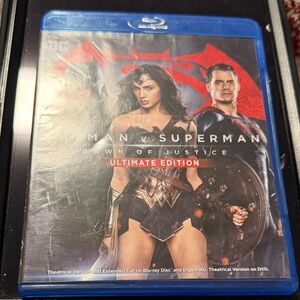 Batman v Superman: Dawn of Justice Blu-ray